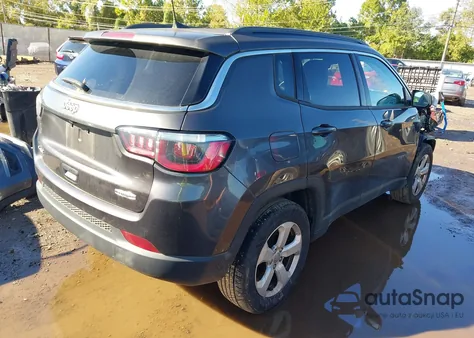 2018 Jeep Compass Latitude 4X4 из США, поврежденный, VIN 3C4NJDBB6JT192392